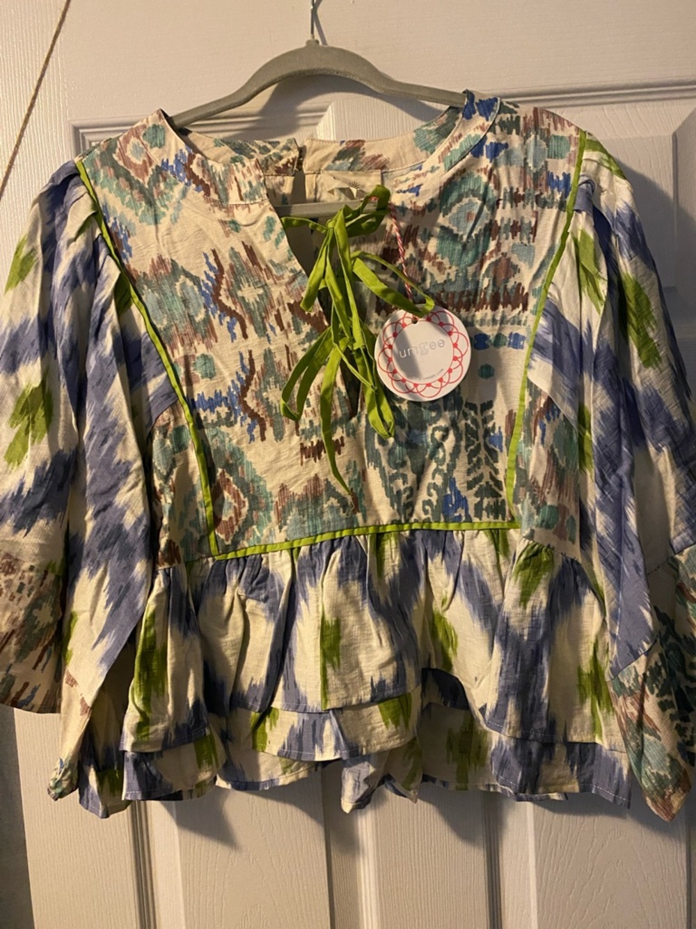 [Umgee] Peasant Blouse wKimono Sleeves and Peplum Styling NWT Large